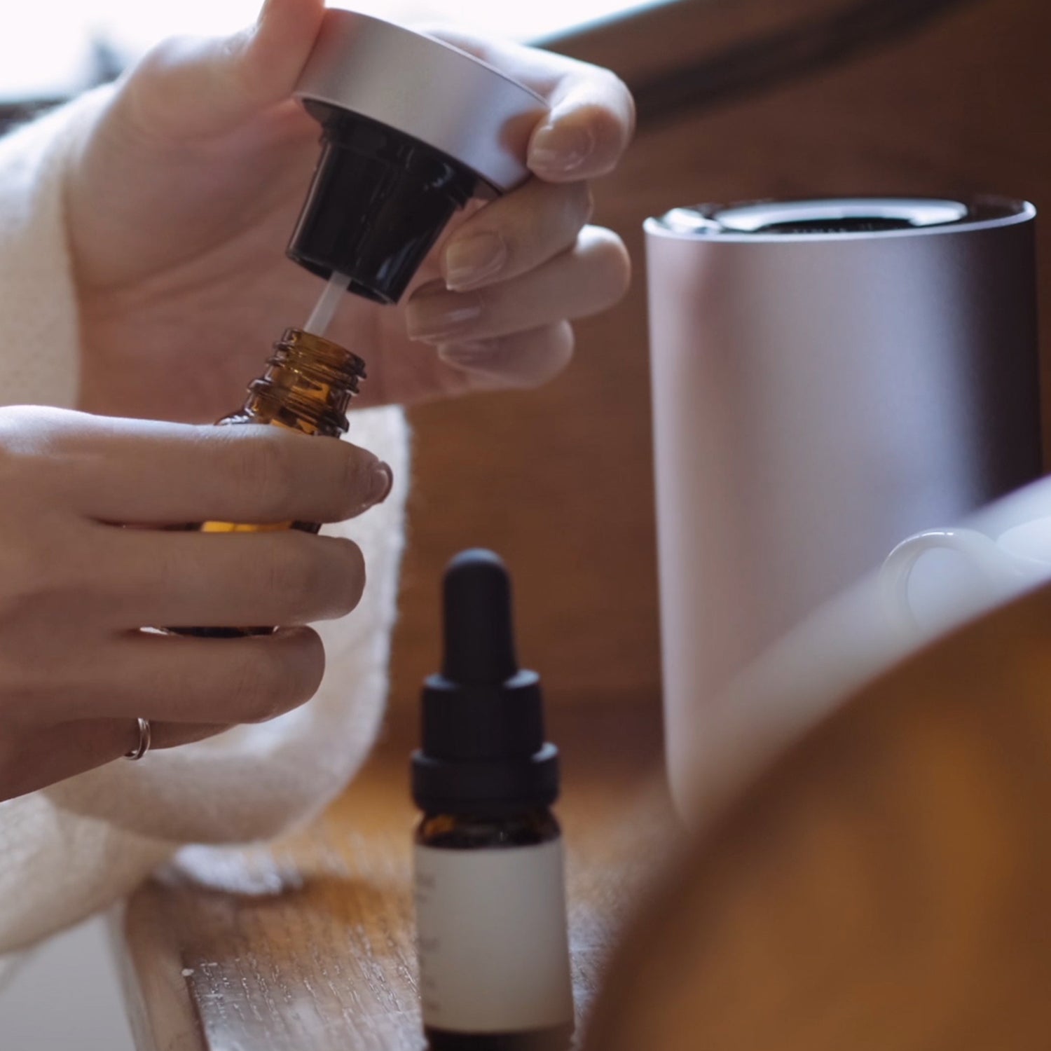 Essential Oil Safety: Tips for Safe and Effective Use with Electric Diffusers - VAUCLUSE